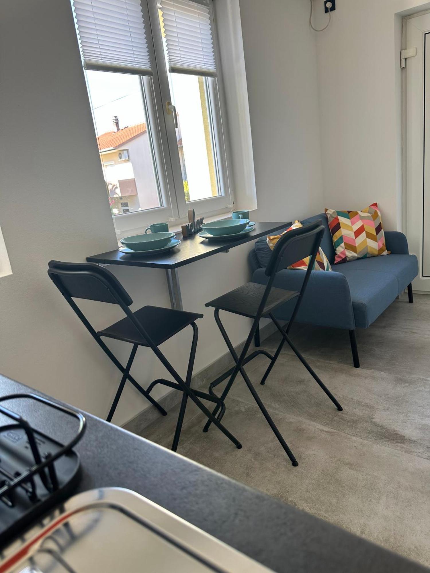 Apartment Roni Zara Esterno foto